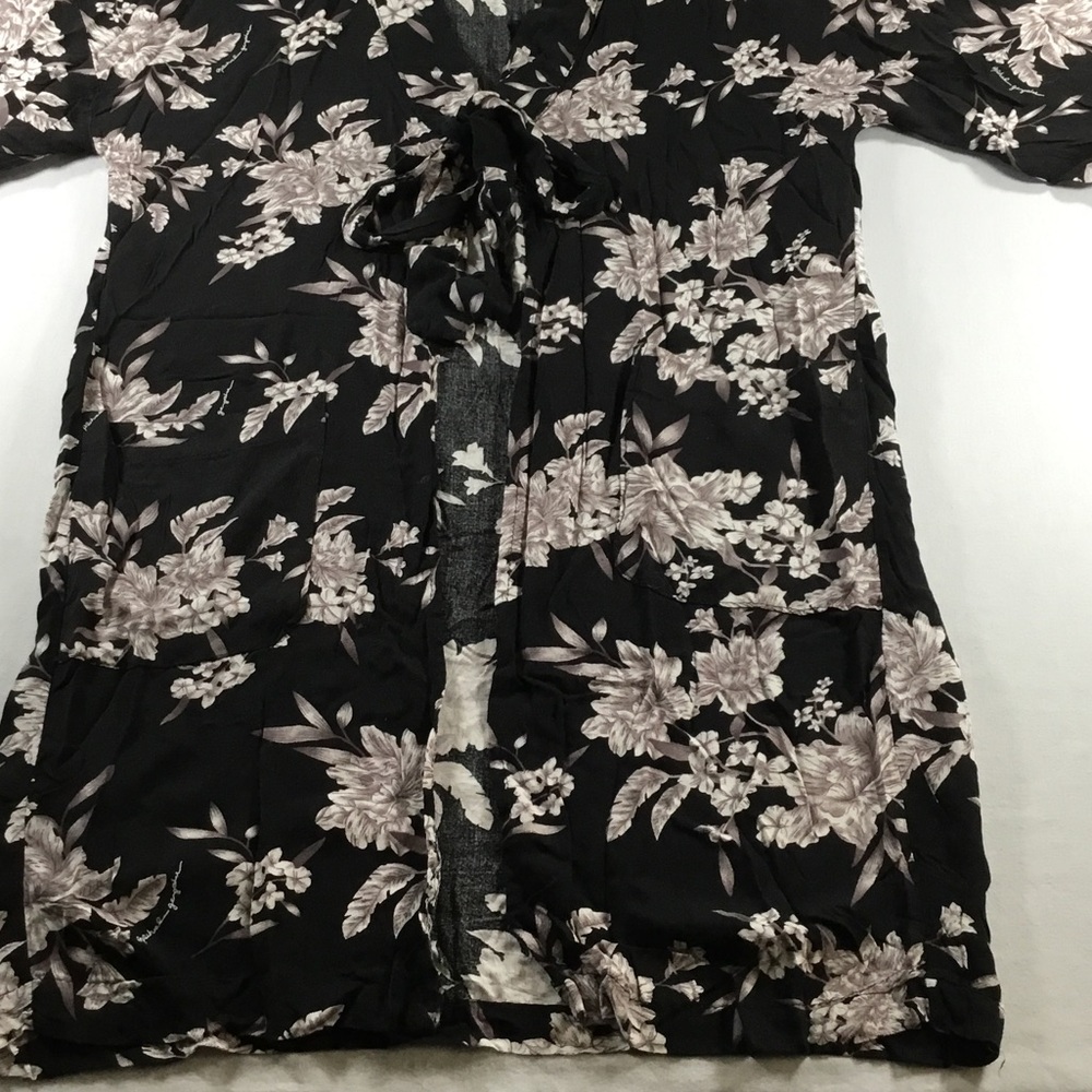 Spiritual Gangster Maya Black Floral Tie-Front Kimono Robe Swimsuit Cover Up OS - Picture 7 of 10